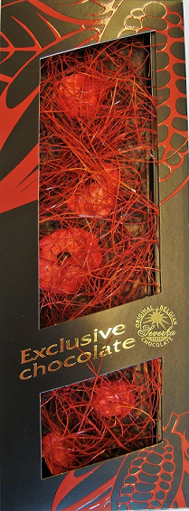 Mléčná s chilli nitěmi a jahodami 120g